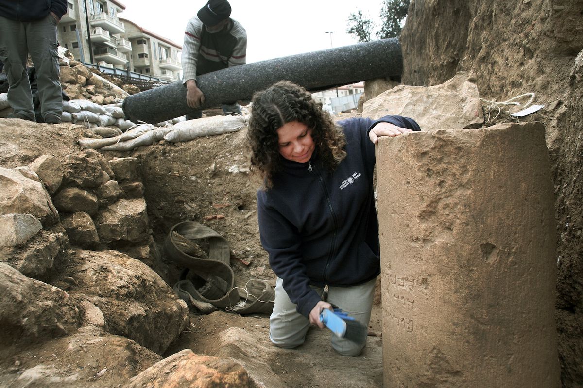 Jerusalem column excavation