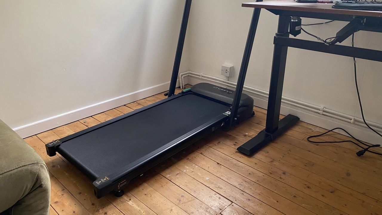 photos of the Urevo Foldmix treadmill