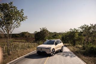 Volvo EX90
