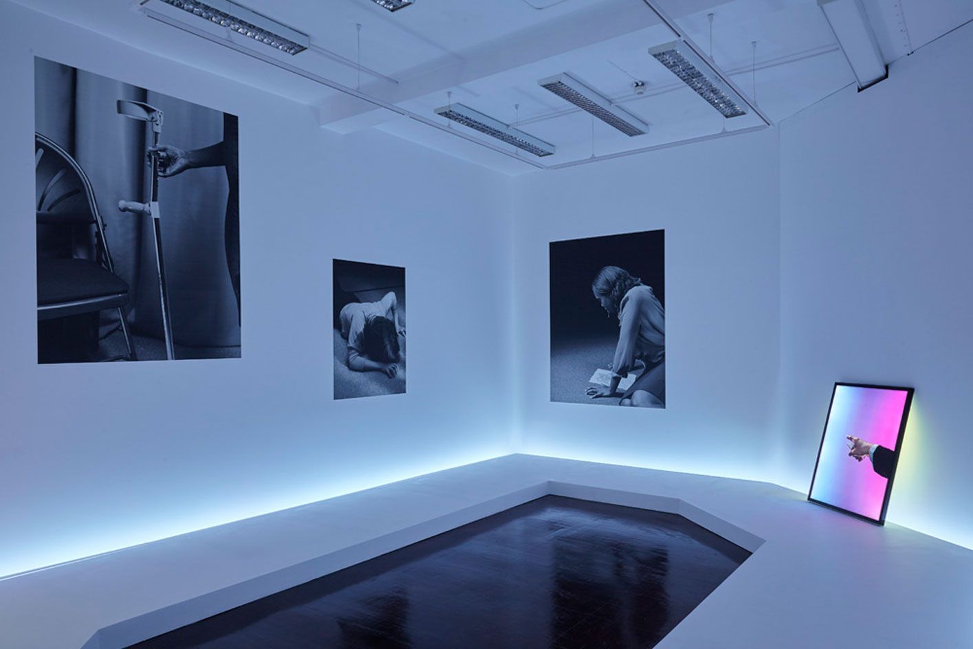 Exhibition video. Exhibition video. современные фотовыставки. современные стенды. Exhibition video.