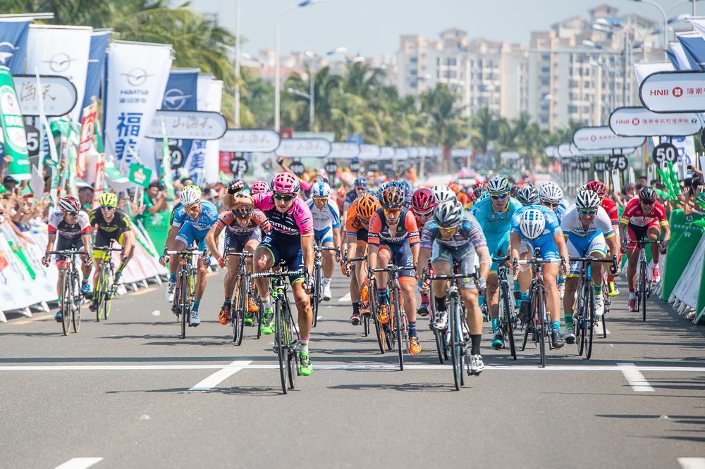 Sacha Modolo takes the victory