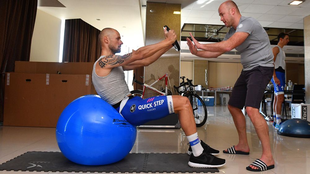 Tom Boonen works on his core strength