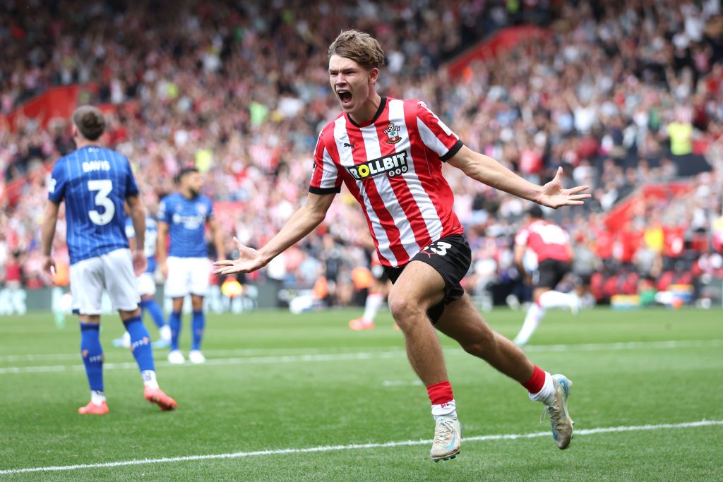 SOUTHAMPTON, ENGLAND - SEPTEMBER 21: Tyler Dibling of Southampton celebrates scoring his team&#039;s first goal during the Premier League match between Southampton FC and Ipswich Town FC at St Mary&#039;s Stadium on September 21, 2024 in Southampton, England. (Photo by Dan Istitene/Getty Images) Chelsea