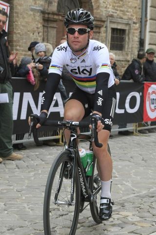 Cavendish's Milan-San Remo hopes fade on Le Manie