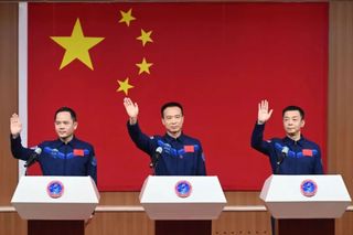 Commander Fei Junlong (center), Zhang Lu (left) and Deng Qingming (right) at a Shenzhou 15 pre-launch press conference at Jiuquan on Nov. 28, 2022.