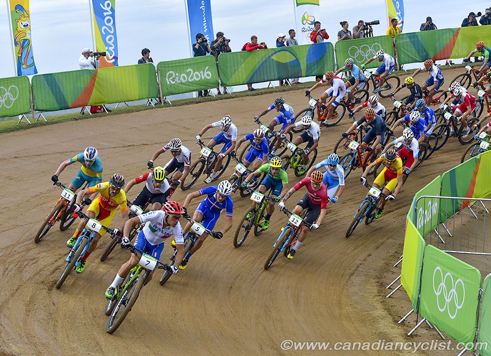 Marco Aurelio Fontana (Italy) leading at Start