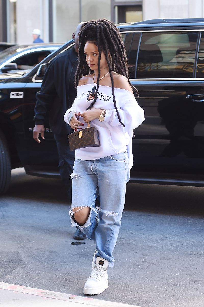 celebrity sightings in new york city october 6, 2016