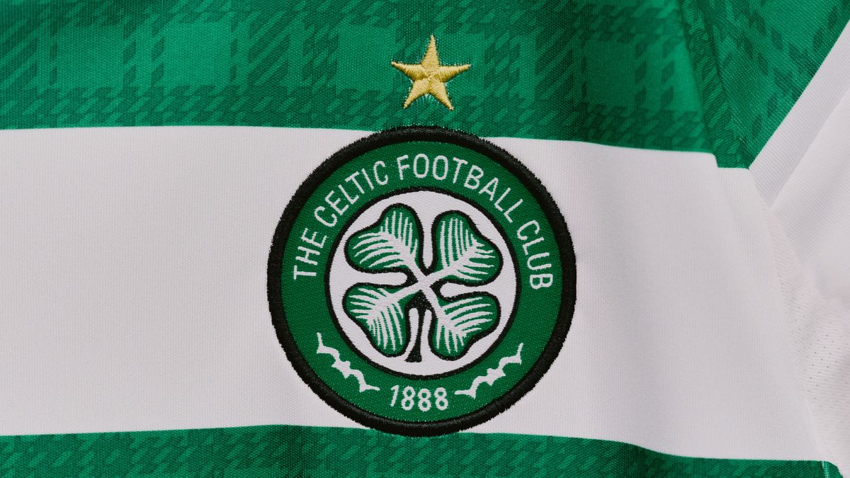The 2025/26 Celtic FC home shirt