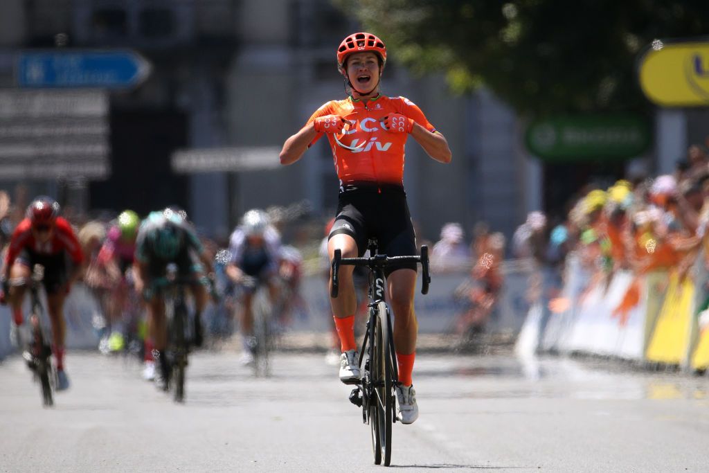 Marianne Vos (CCC-Liv) starts to celebrate
