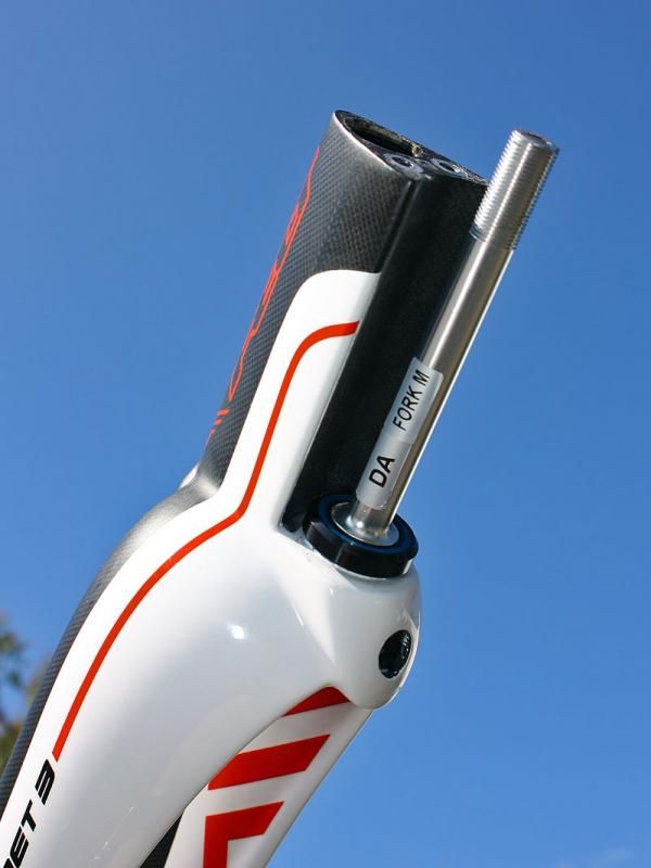 The tiny custom headset bearings on the new Bayonet 3 fork measure just 17mm across; the inner diameter is just 9mm!