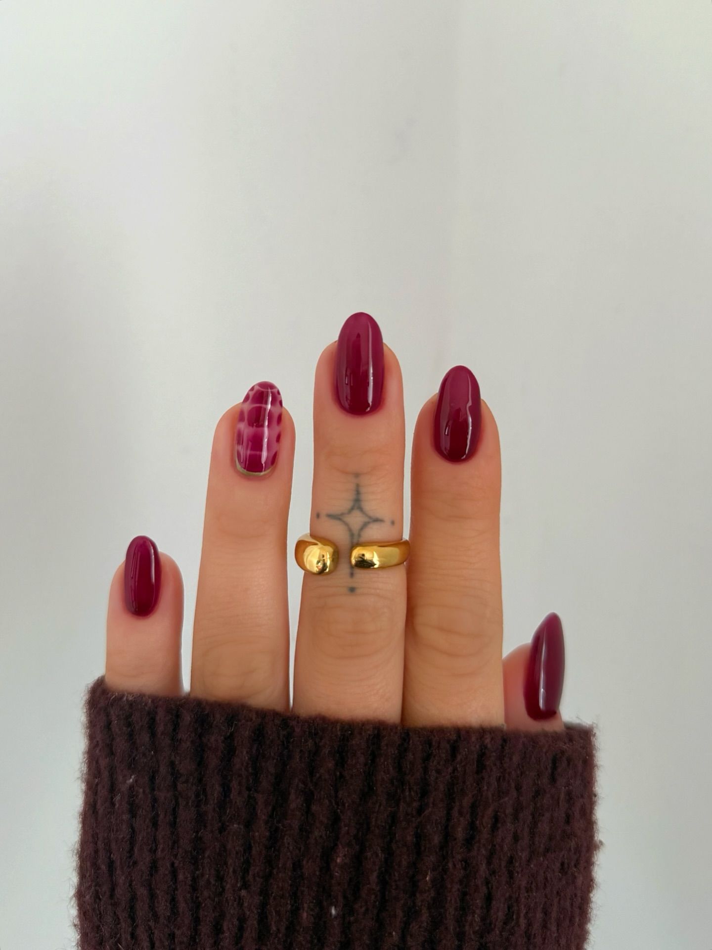 neutral nails