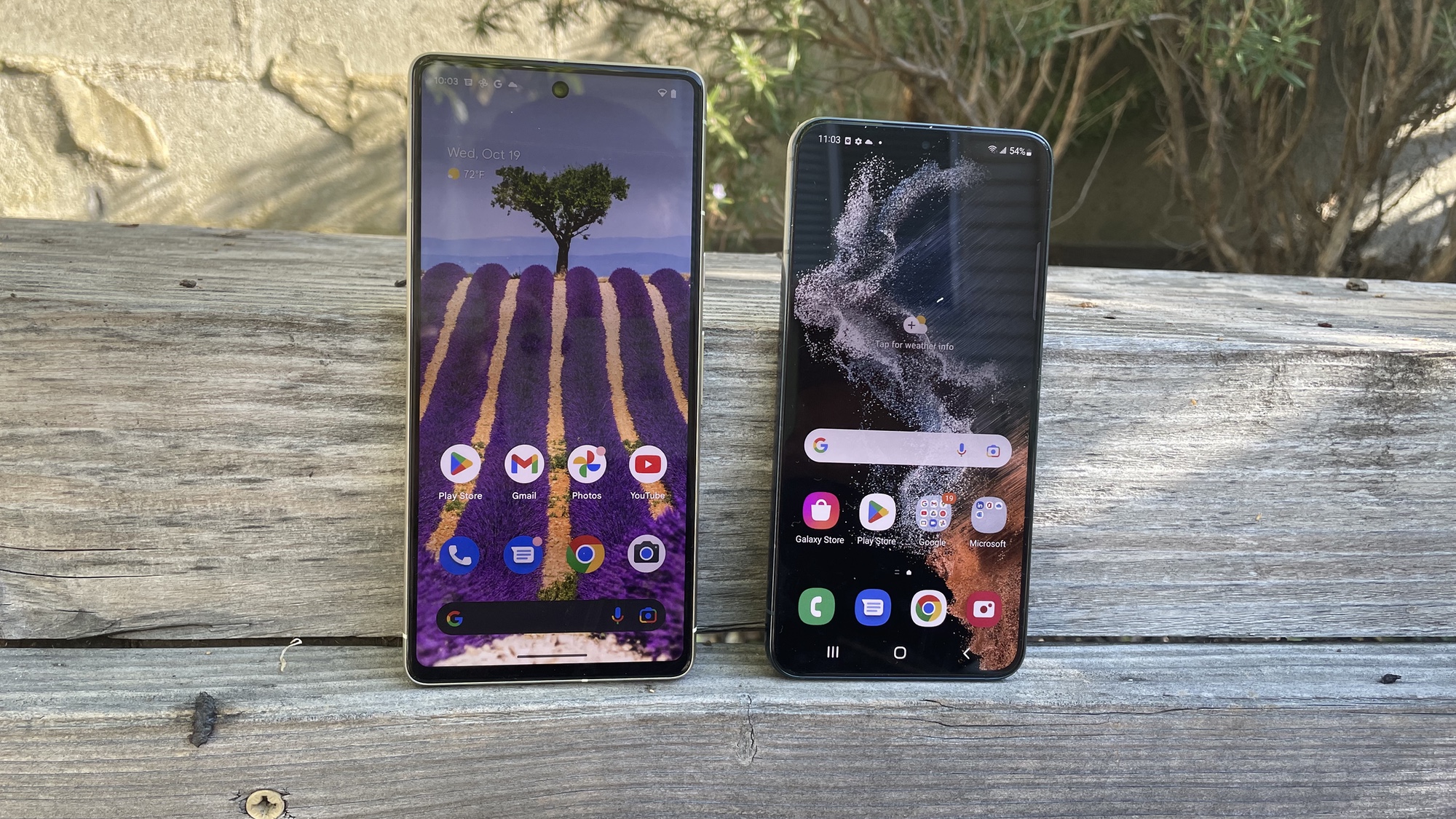 Comparison between Google Pixel 7 and Samsung Galaxy S22