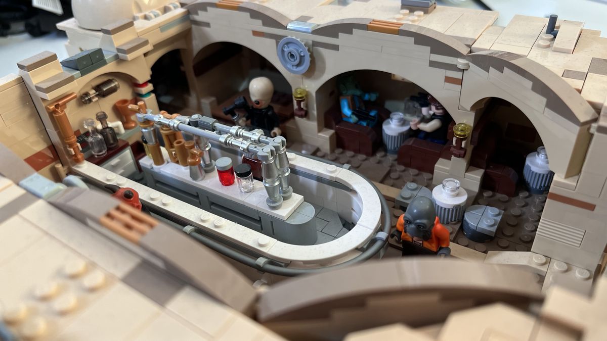 Lego Mos Eisley Cantina review The kind of playset you dreamed of when you were small GamesRadar