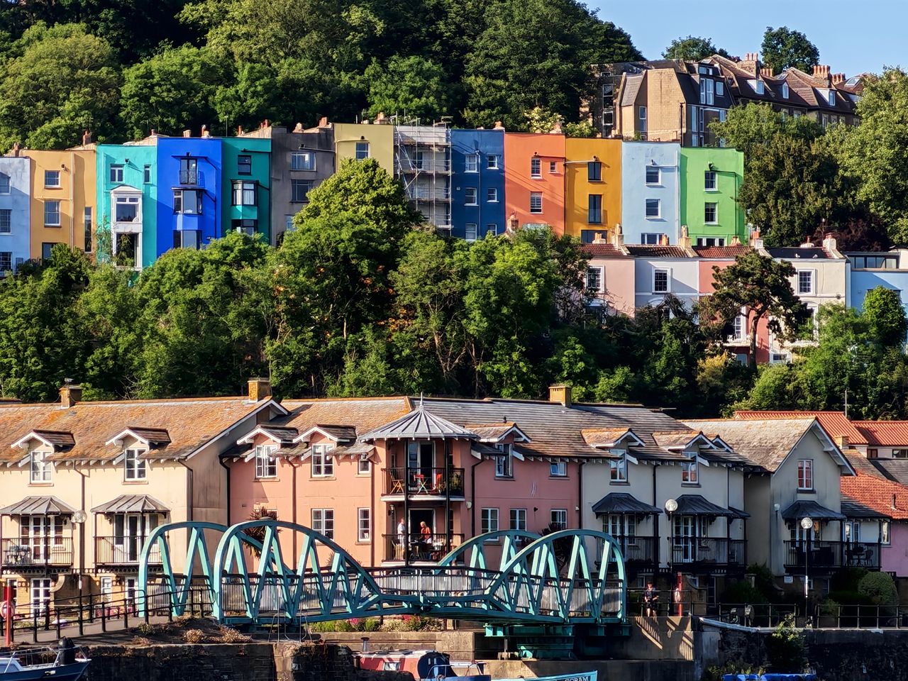 A shot taken on the Honor 400 Pro showing a some colorful houses