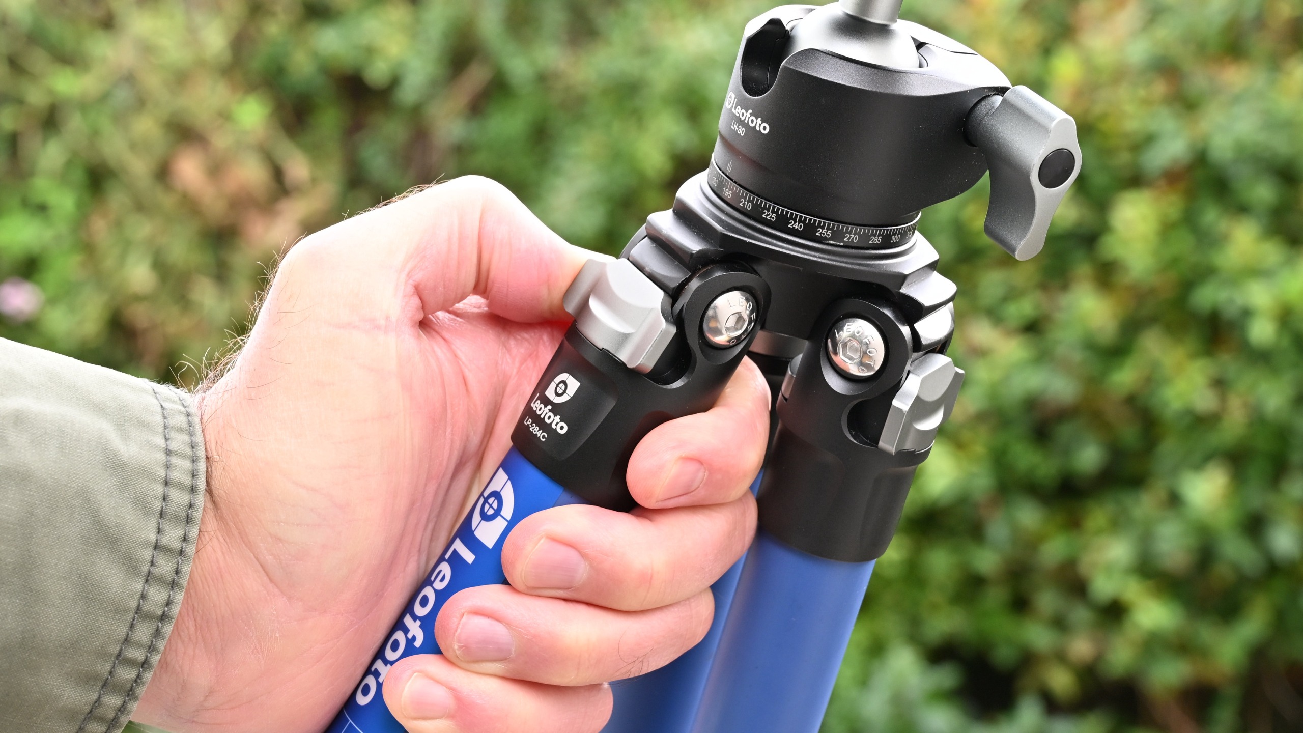 Leofoto Poseidon Ocean LP-284C + LH-30 waterproof tripod