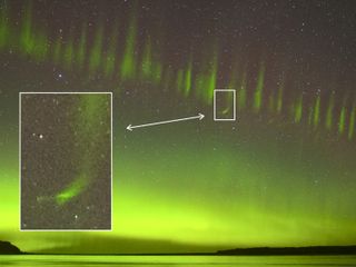 A 2017 STEVE event over New Zealand reveals the strange new feature that astronomers are calling "streaks."