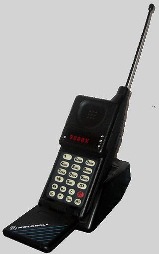 Motorola MicroTAC (1989)
