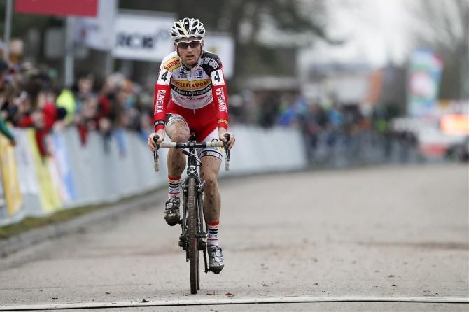 Kevin Pauwels crosses the finish line