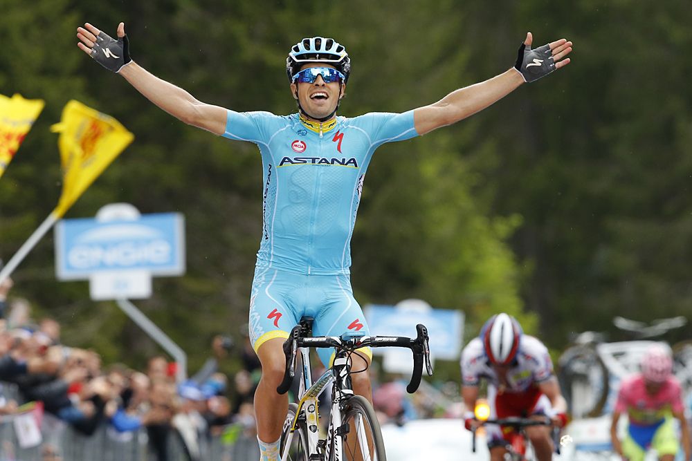Mikel Landa Meana (Astana Pro Team) takes the stage 15 win