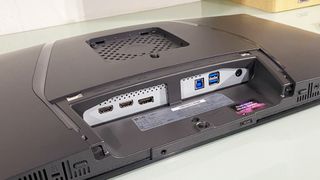 LG UltraGear 32GS95UE