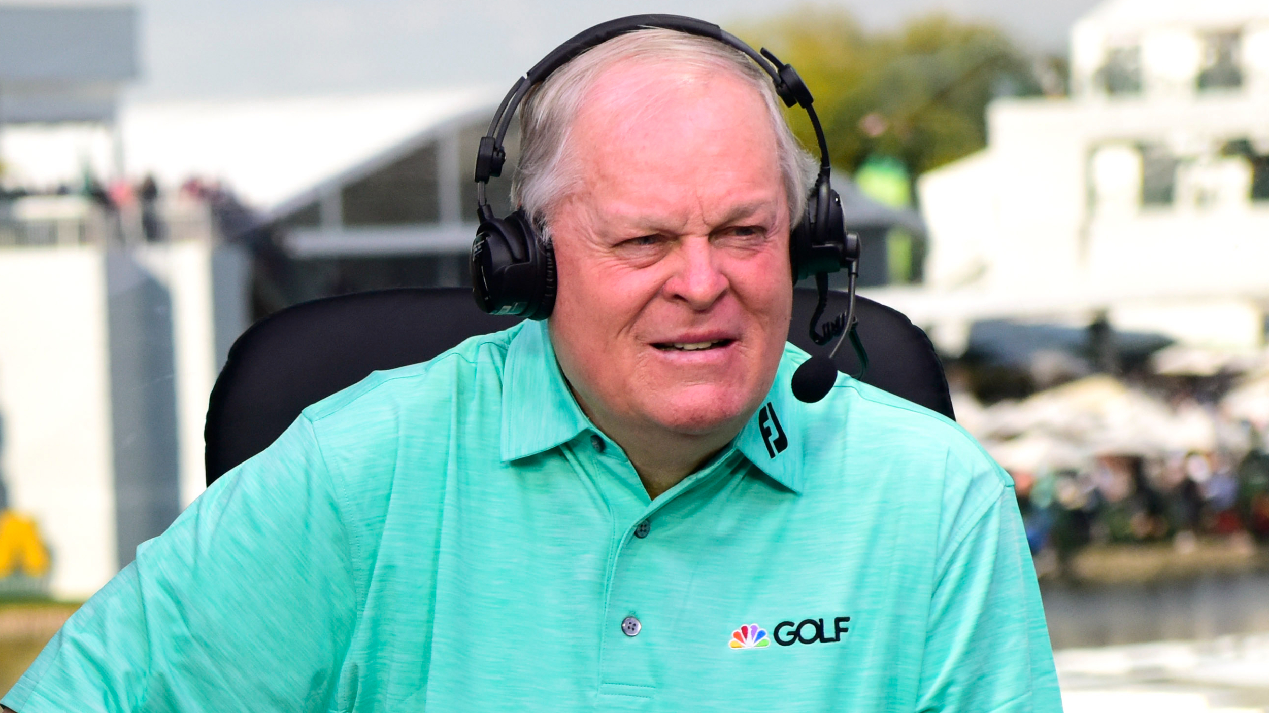 Johnny Miller broadcasting on TV