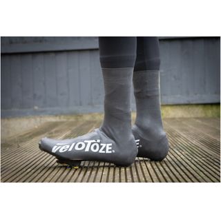 Best cycling overshoes - Keep your feet warm and dry during the winter  months