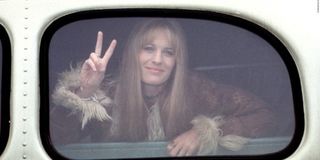 Robin Wright Forrest Gump peace sign
