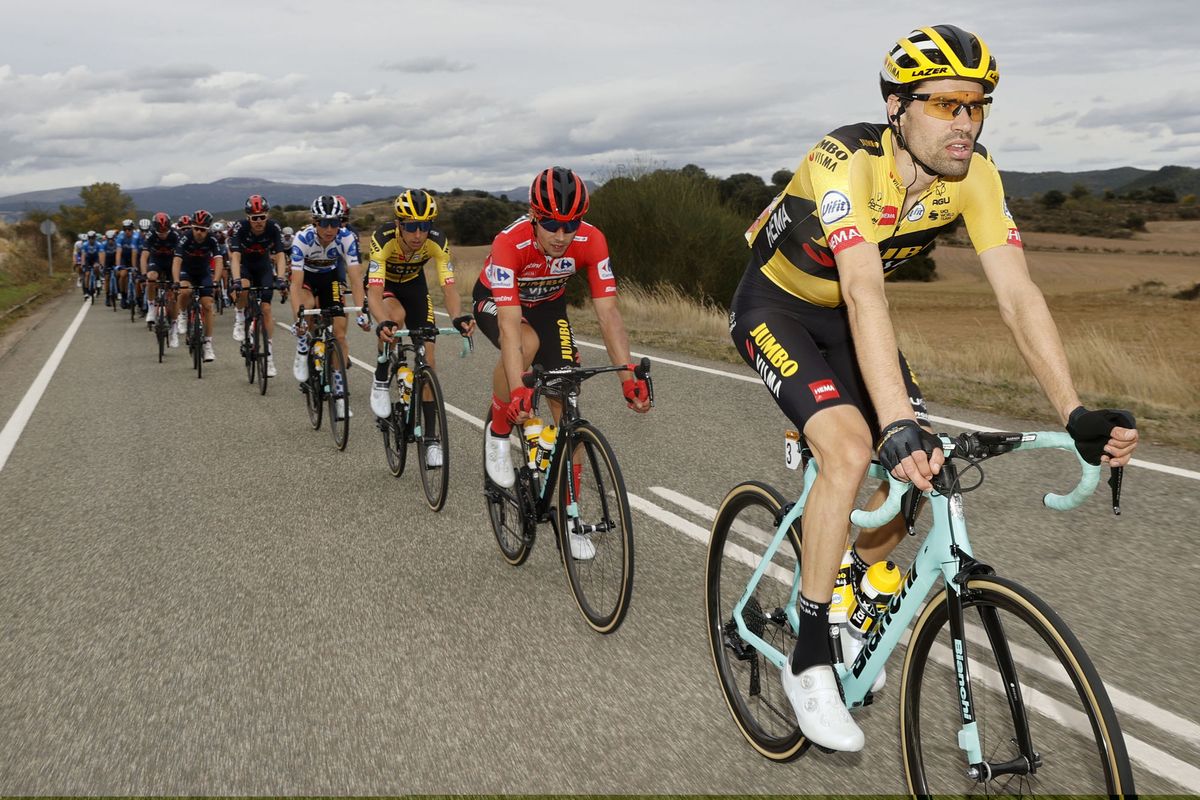 Cycling: Vuelta Espa&Atilde;&plusmn;a 2020 / Tour Spain 2020 / 2 Etapa / 2 Stage /
BUNCH / PELOTON / ROGLIC, Primoz (SLO) DUMOULIN, Tom (NED) /
Pamplona - Lekunberri (151,6 km) 21-10-2020/
Vuelta Espa&Atilde;&plusmn;a 2020 / Tour Spain 2020 / 2 Etapa / 2 Stage /
Luis Angel Gomez
&Acirc;&copy;PHOTOGOMEZSPORT2020