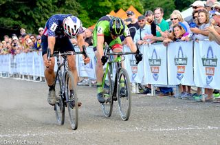 Jeremy Powers (Aspire Racing) edges out Stephen Hyde by inches to take the win.