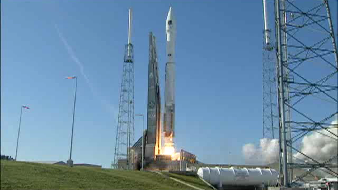 Amazing Atlas 5 Rocket Launch Us Militarys Gps Satellite Soars