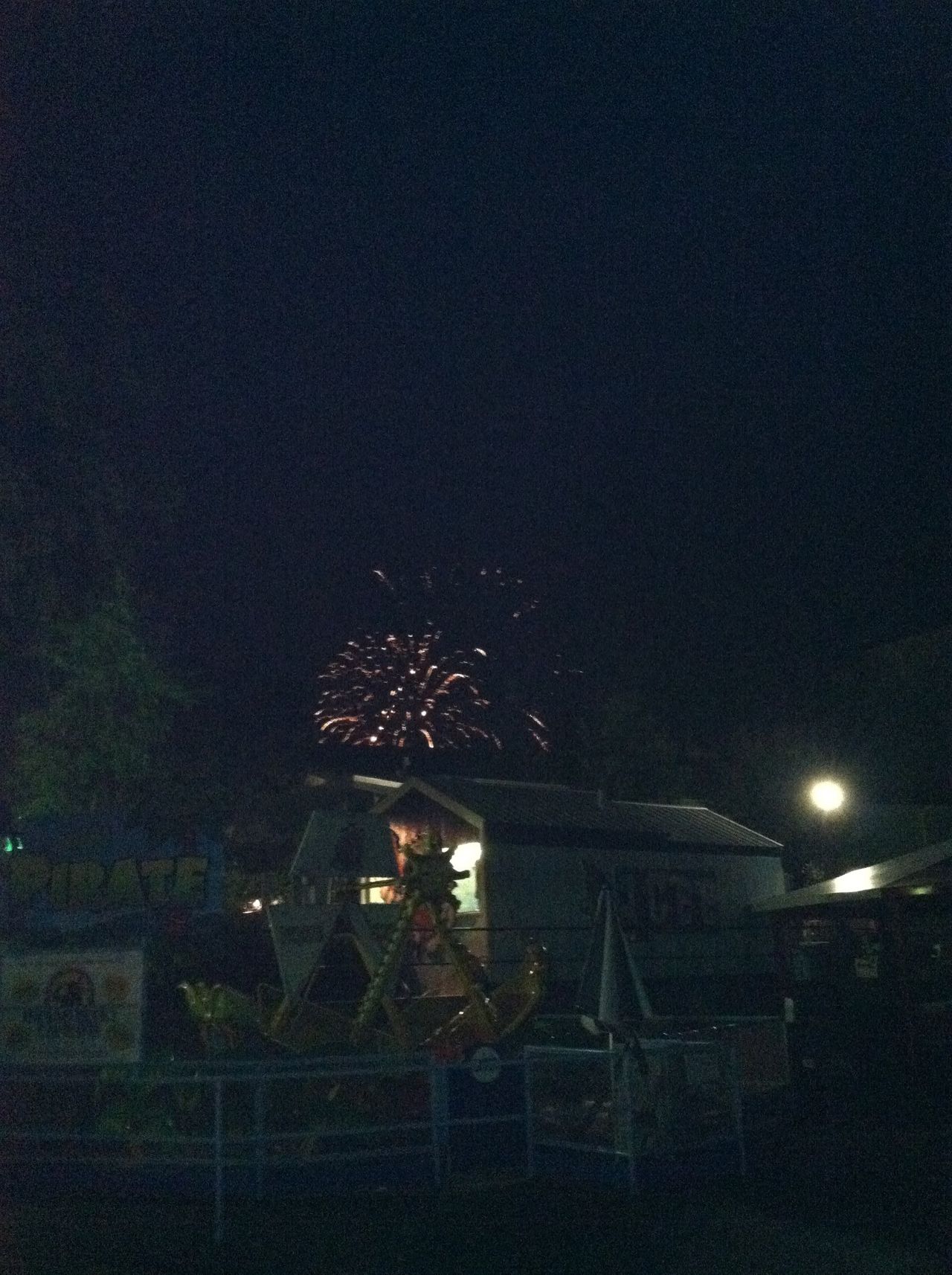 iPhone 4 fireworks
