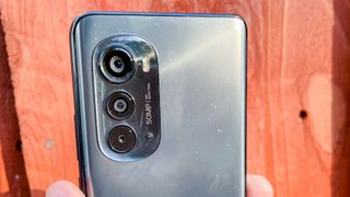 Motorola Edge 2022 cameras