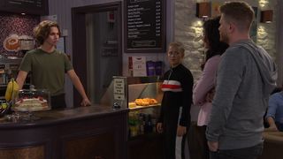 Jacob lures David Metcalfe and Leyla to the cafe where he exposes his dad's games…