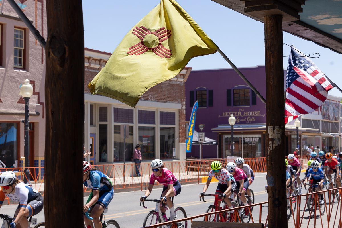 A beautiful day under bright New Mexico sunshine for stage 4