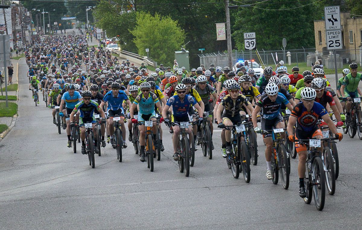 Race start in downtown Loudonville