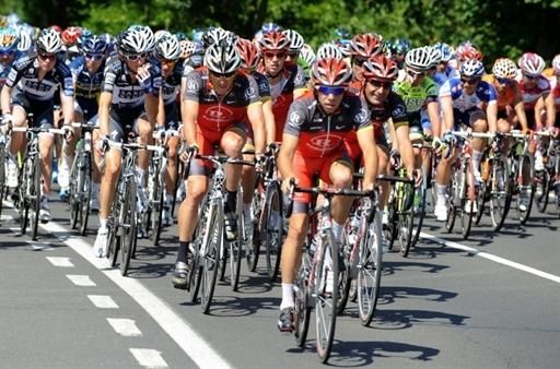 Radioshack kept the peloton in check.