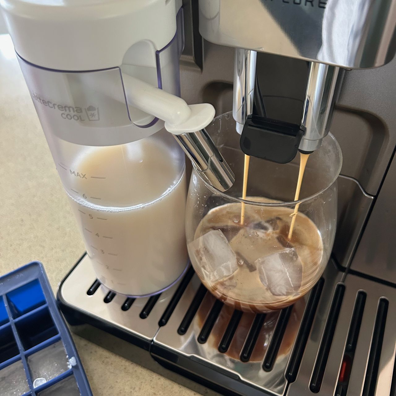 De'Longhi bean to cup coffee machine testing at home