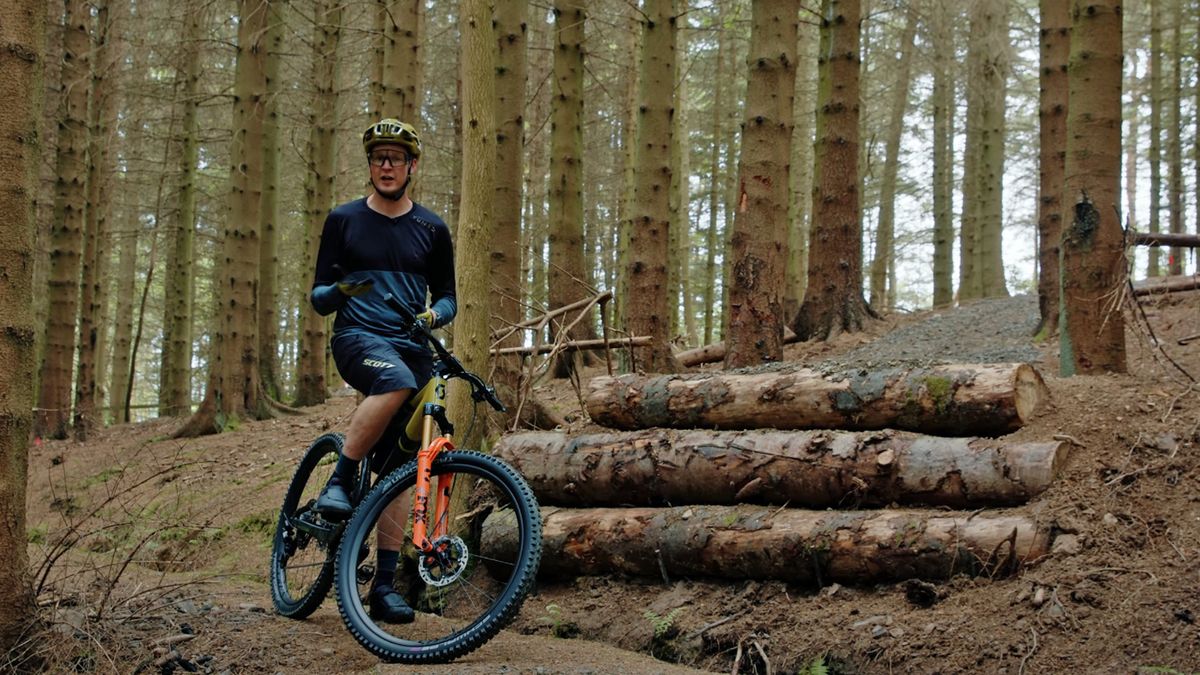 Scotty Laughland standing on the UCI World Championship XCO course