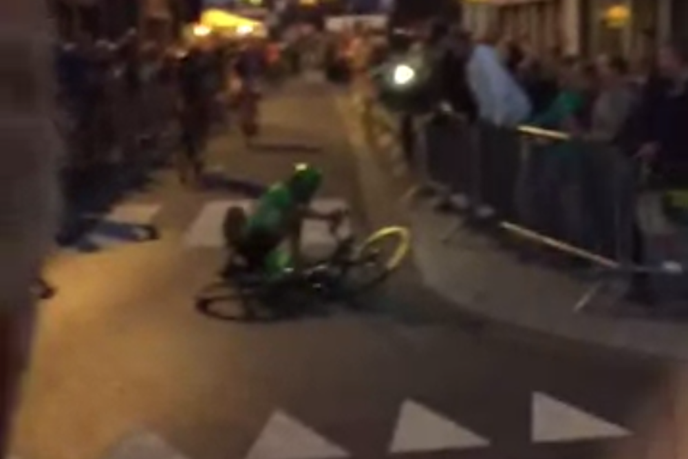 Peter Sagan S Trademark Wheelie Goes Wrong In Post Tour Criterium