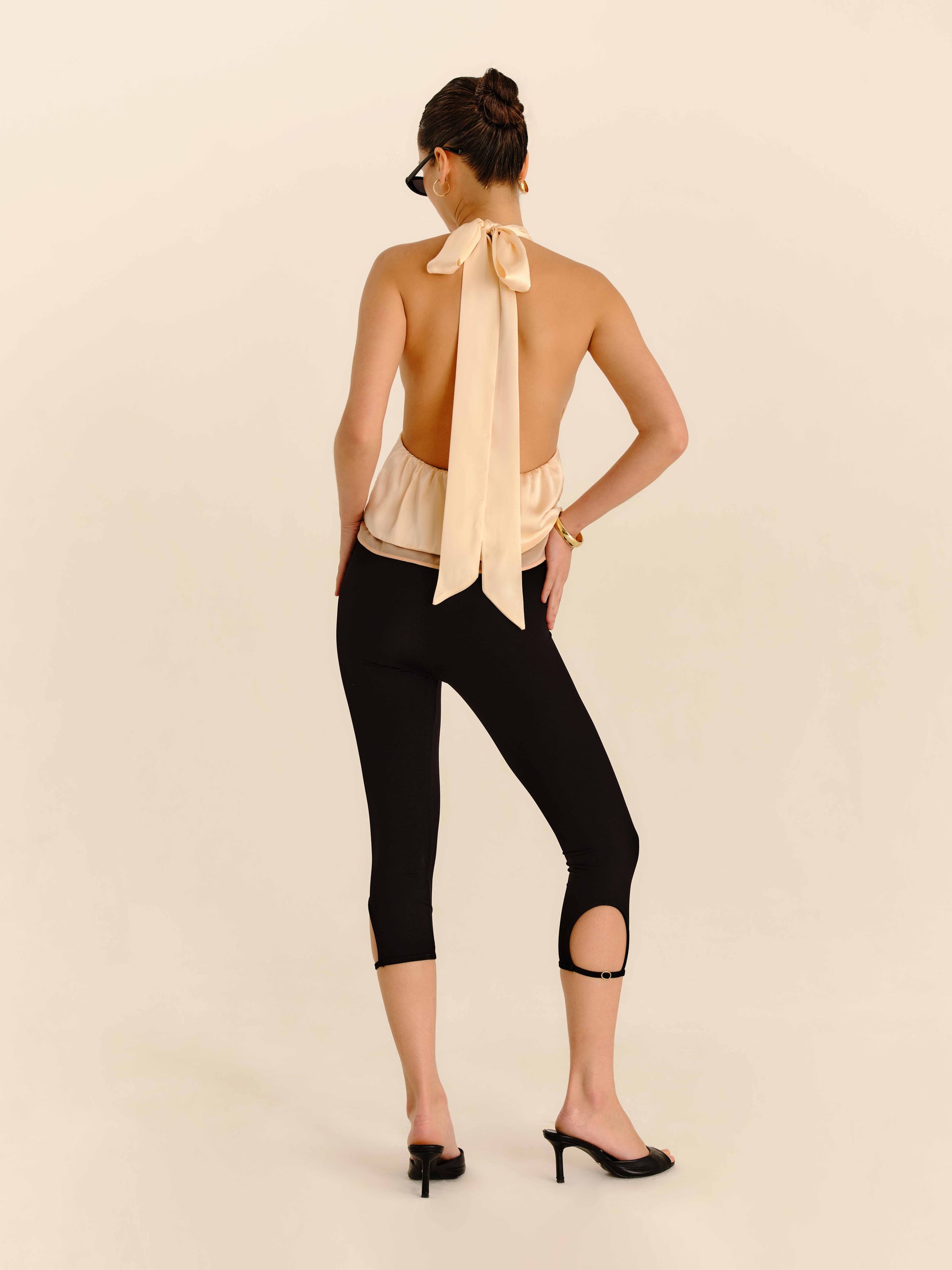 Rosa Capri Leggings - Jet Black - Jet Black / Xs