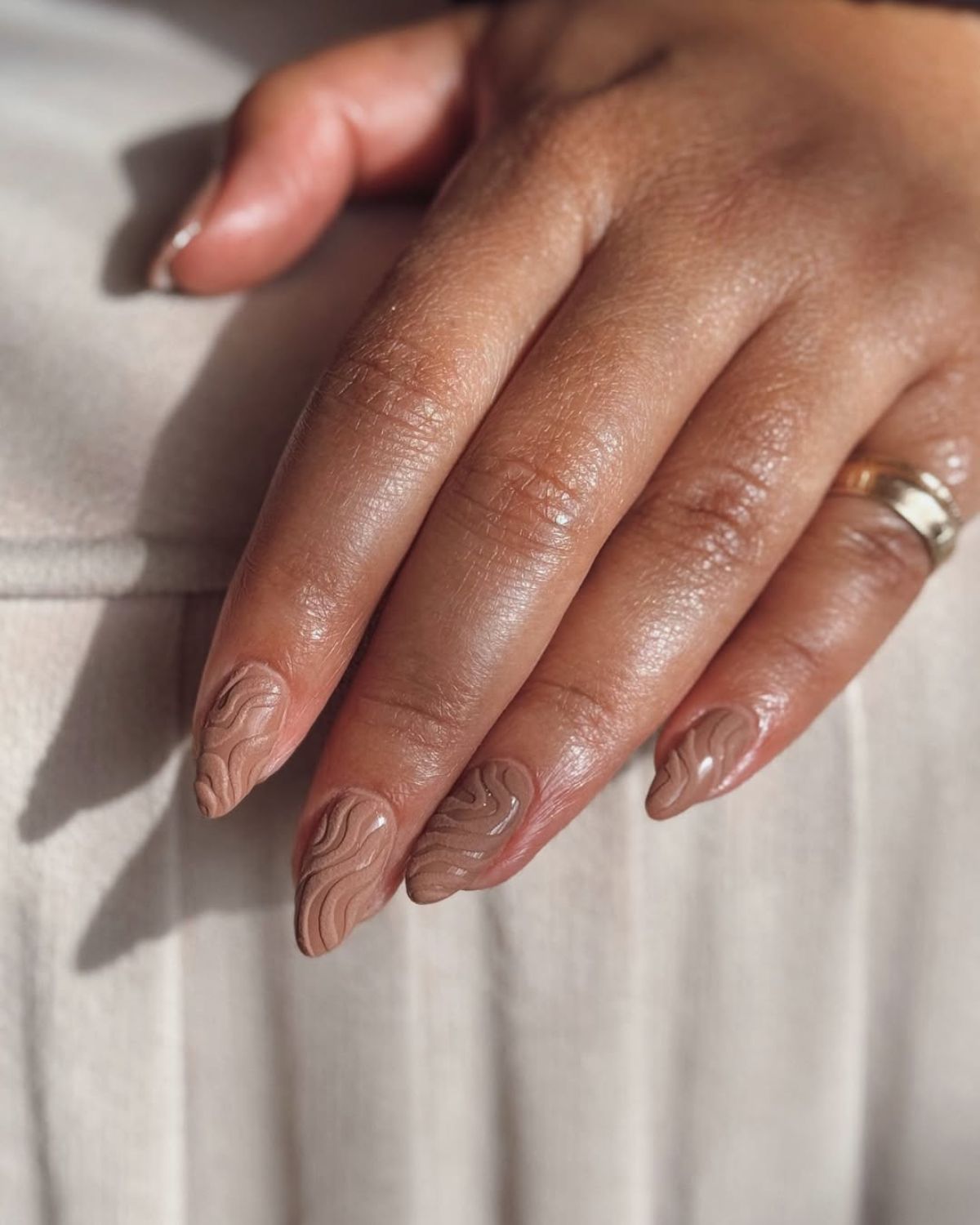 @nailartbyqueenie Best Neutral Nail Designs