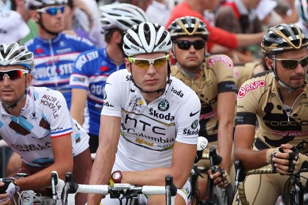 Tony Martin (HTC - Columbia) leads the young rider classification.
