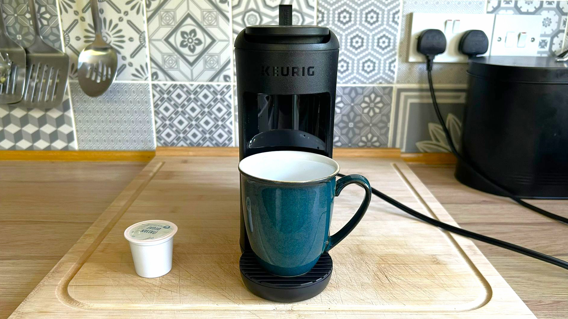 Keurig K-Mini Mate coffee maker on kitchen counter