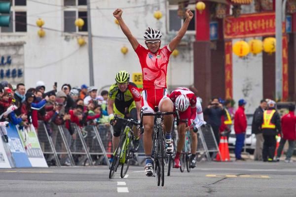 Kam Po Wong (Hong Kong) wins stage 2 of the Tour de Taiwan.