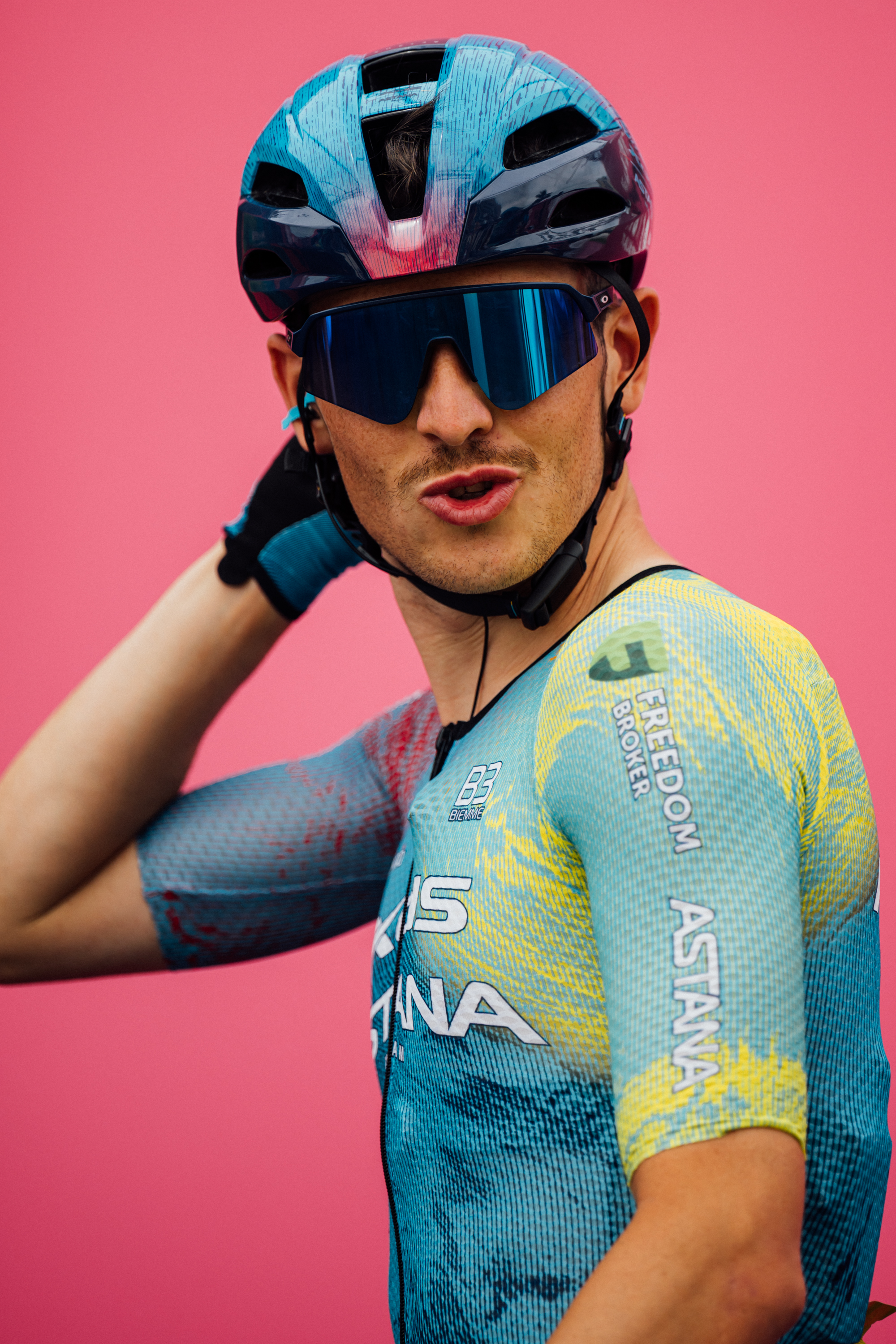 Close up of bike tech found at the Giro d'Italia 2025