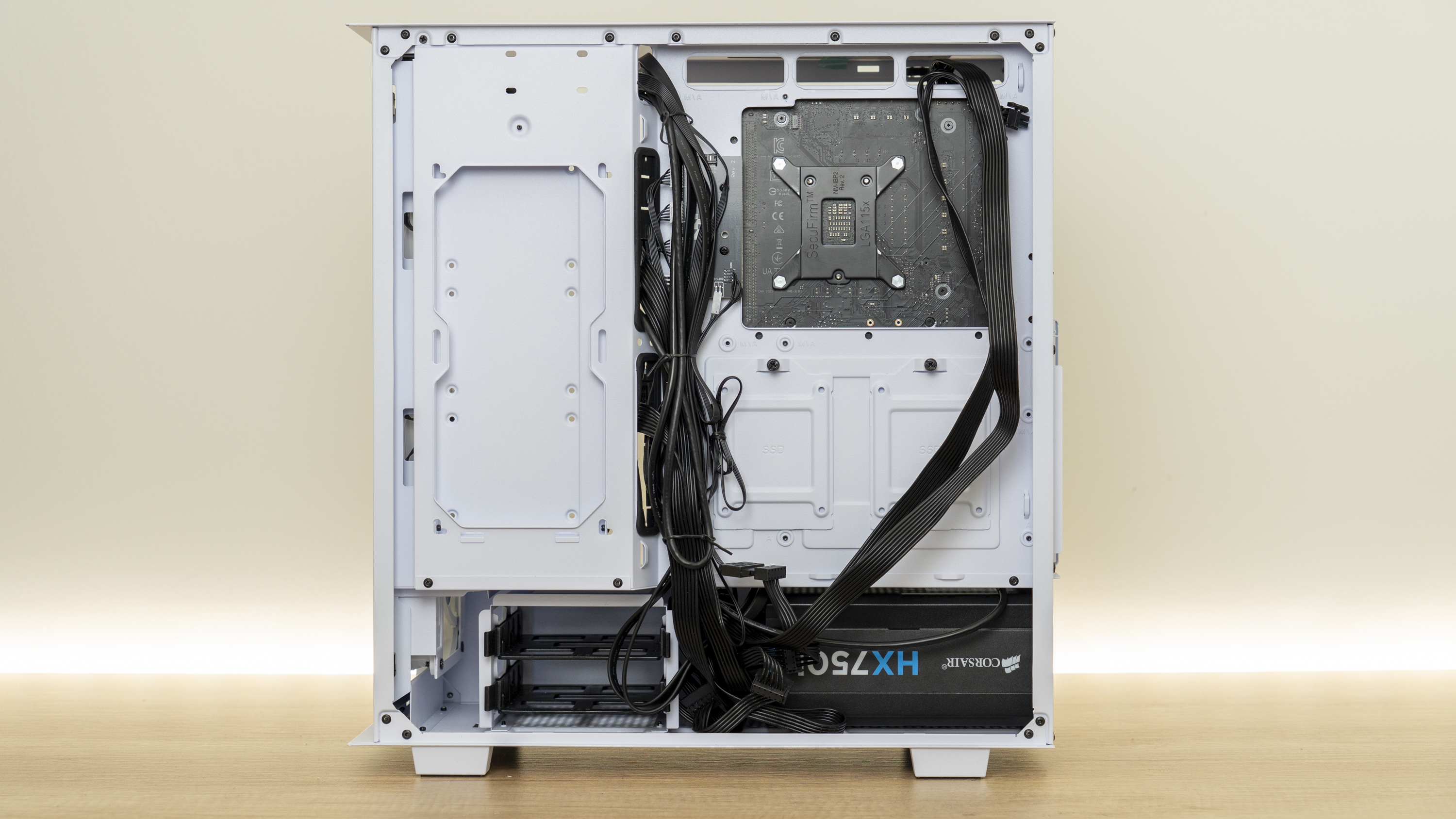Thermaltake Divider 300TG ARGB Snow Edition