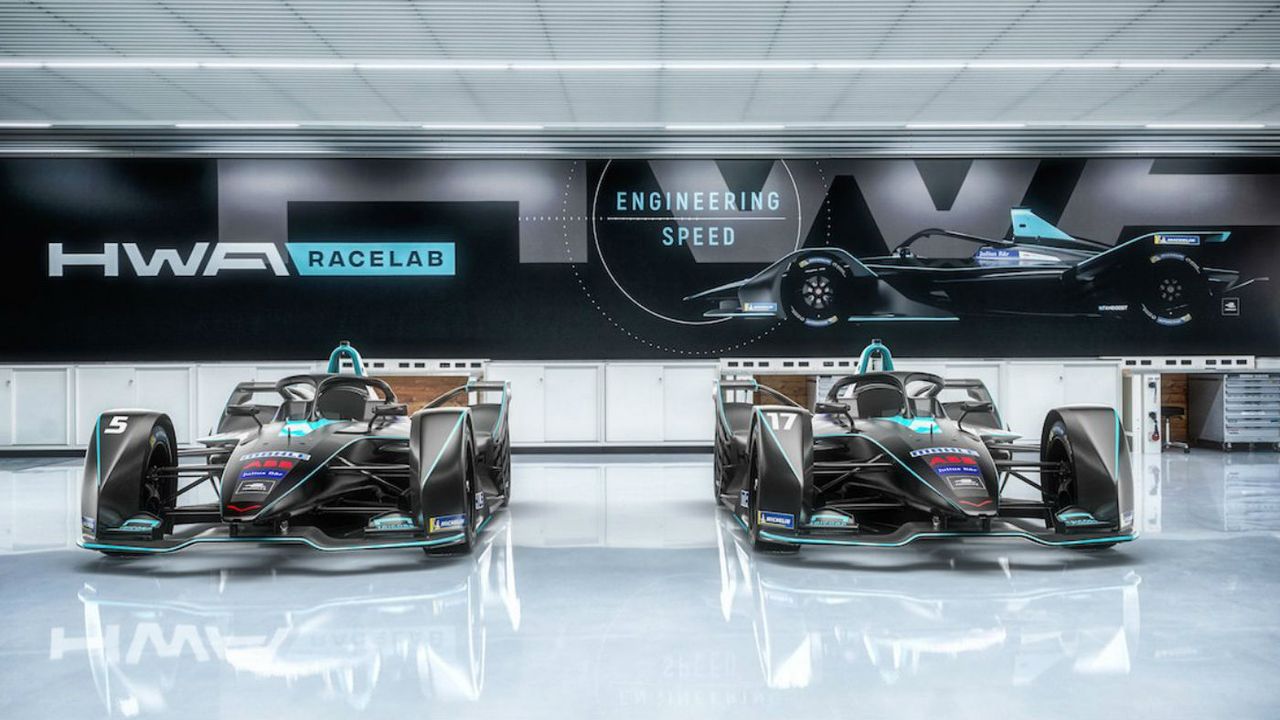 Stoffel Vandoorne will drive for Formula E team HWA Racelab in 2019