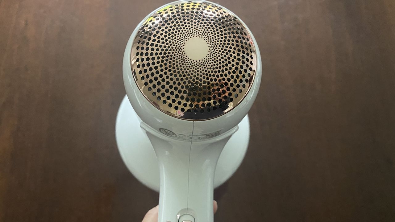 T3 Fit has rose gold accents