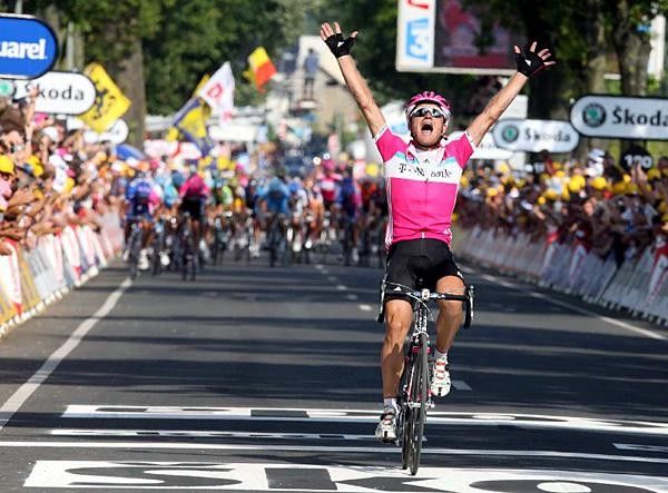Matthias Kessler (T-Mobile) is quite happy with his stage win