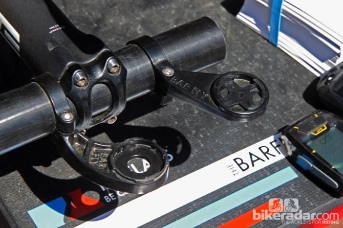 Tate Labs' Bar Fly 1.1 (right) uses a unique eighth-turn mount so that Garmin computers can be mounted in either portrait or landscape orientations depending on the model. There's also a model for CycleOps computers, too (left).